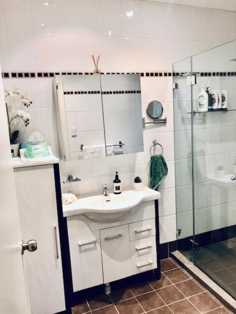 Hotel Style Monterey Guest Studio Near Hospitals, Beach And Airport Sydney Exteriér fotografie